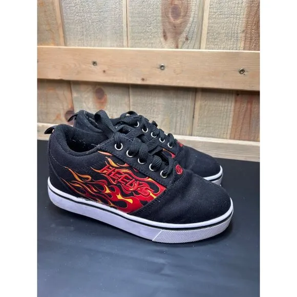 Heelys Youth Black &amp; Red Flame Design Skate Shoes Size 3
