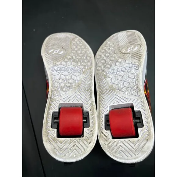 Heelys Youth Black &amp; Red Flame Design Skate Shoes Size 3