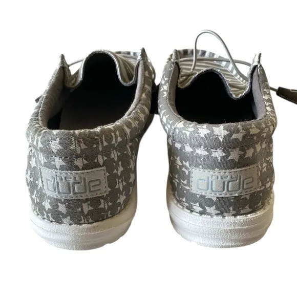Hey Dude Men's Wally Grayed Patriotic Striped Shoes Size 9 Perfect Pair NWOT NEW