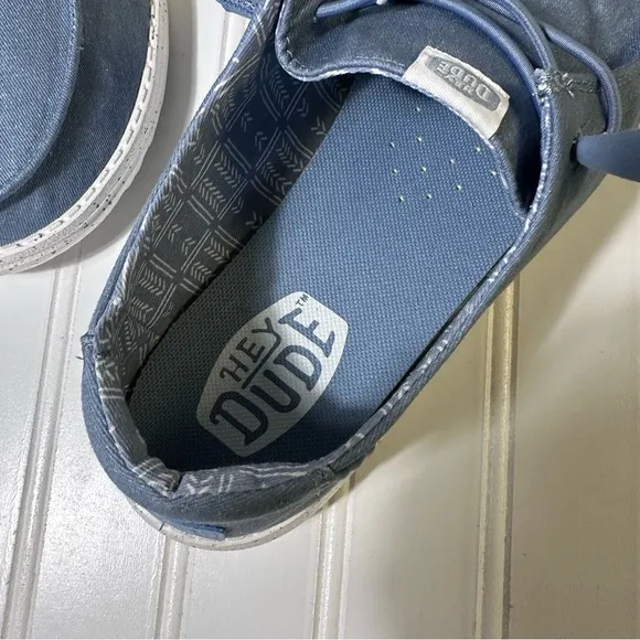 Hey Dude NWT Wendy stretch canvas shoes light blue women’s 9