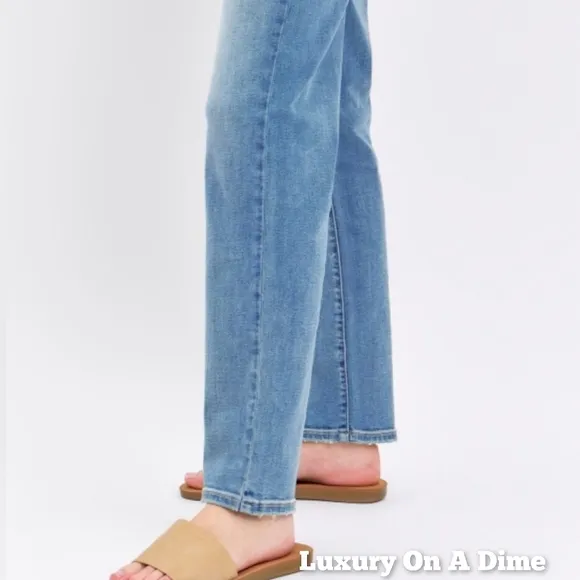 High Rise Waist Boyfriend Jeans Straight Leg Relaxed Fit Denim Pants Judy Blue