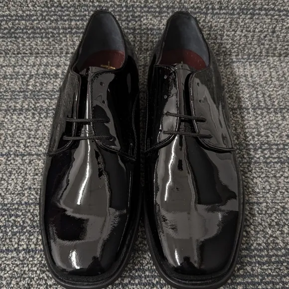 Hitchcock Wide Black Patent Leather Oxford Shoes Size 10.5E