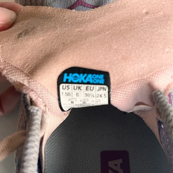 Hoka Mach 5 women’s running shoes size 7.5 B blue purple gradiant