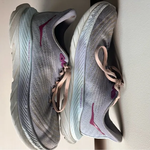 Hoka Mach 5 women’s running shoes size 7.5 B blue purple gradiant
