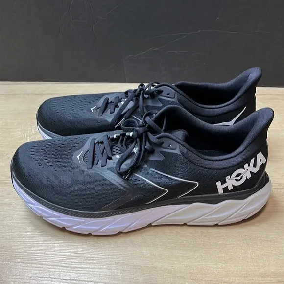 Hoka Mens Arahi 5 SIZE 14 2 E US, SIZE 13.5 UK
