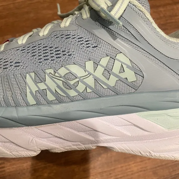 Hoka One One Bondi 7 Fog Blue Glass Women’s Running Shoes Size 8.5