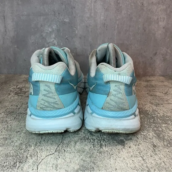 Hoka One One Clifton 6 Running Shoes Womens sz 10.5 - light blue/white