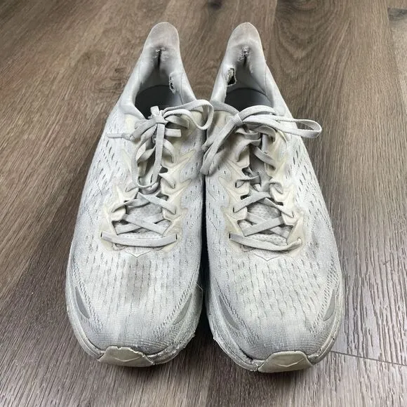 Hoka One One Clifton 8 Running Shoes Mens Size 11.5D Light Gray Athletic