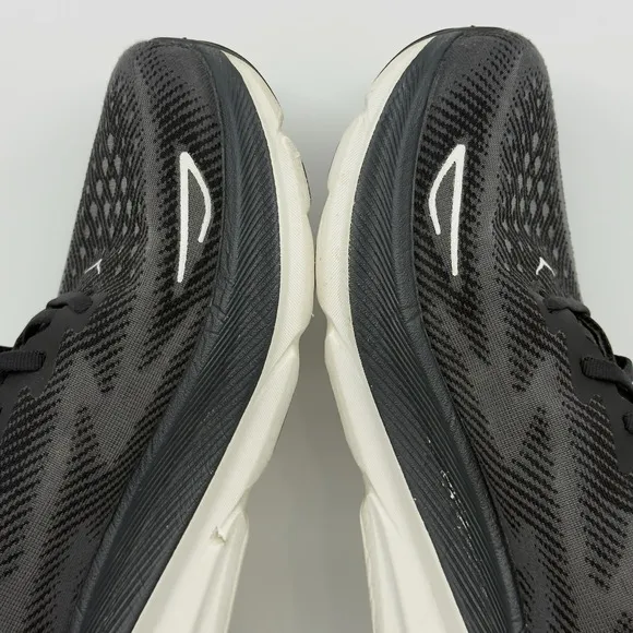 Hoka One One Clifton 9 Mens 10 D Black White Running Shoes Trainers 1127895