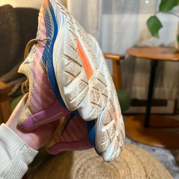 Hoka Women's Mach 5 Running Shoes - Impala/Cyclamen size 9