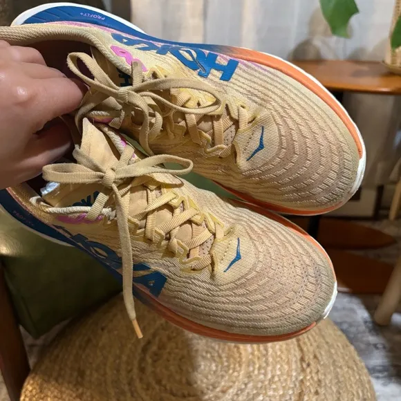 Hoka Women's Mach 5 Running Shoes - Impala/Cyclamen size 9