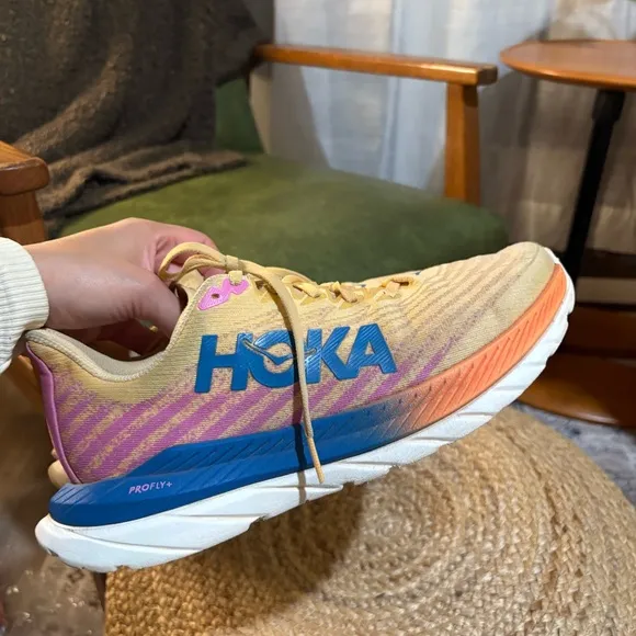 Hoka Women's Mach 5 Running Shoes - Impala/Cyclamen size 9