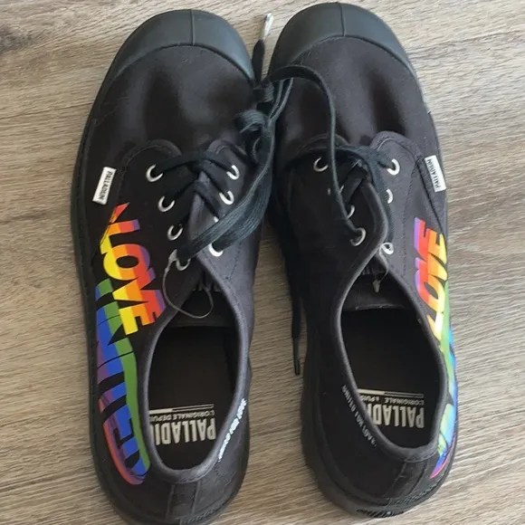 🎉HP🎉Palladium Love United Black Canvas Shoes Size M9/W10
