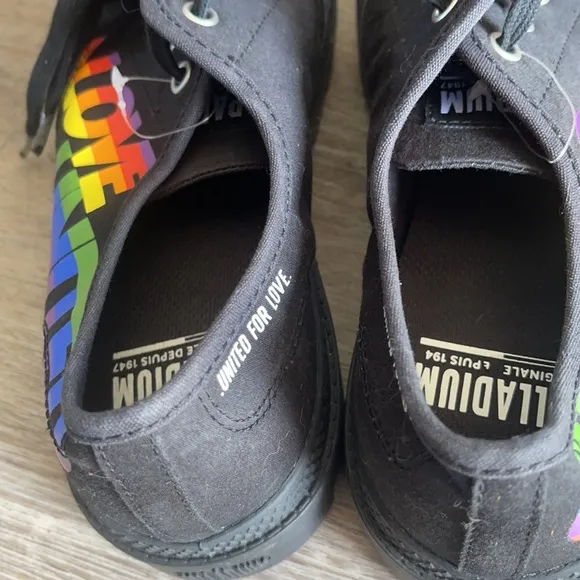 🎉HP🎉Palladium Love United Black Canvas Shoes Size M9/W10