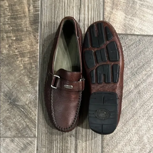 H.S.Trask “ Cobbler” Brown Leather Slip-On Loafers with Metal Buckle