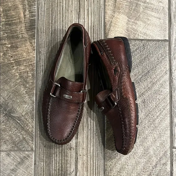 H.S.Trask “ Cobbler” Brown Leather Slip-On Loafers with Metal Buckle