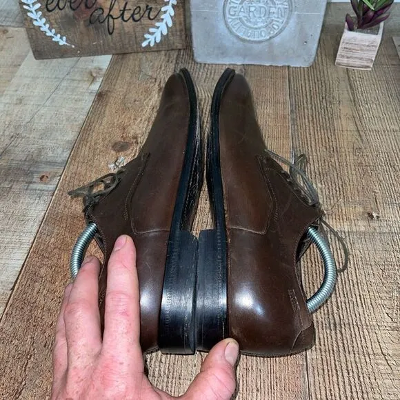 HUGO boss Calf Leather Lace Up Derby Shoes in Brown