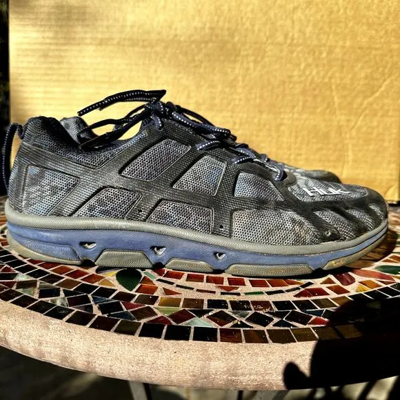 Huk Attack Subzero Fishing Shoes Low Top Breathable Lace Up Blue Black US 11.5