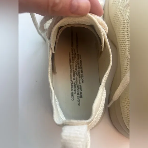 Hylo Vegan Running Shoes, Size 10