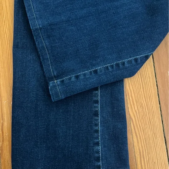 Joe’s Jeans Hi Honey Bootcut Avianna Wash | Curvy Fit | W33 | Dark Blue EUC