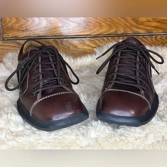 John Fluevog M8/W10 Future Angels Will Brown Leather LaceUp Oxford DISCONTINUED