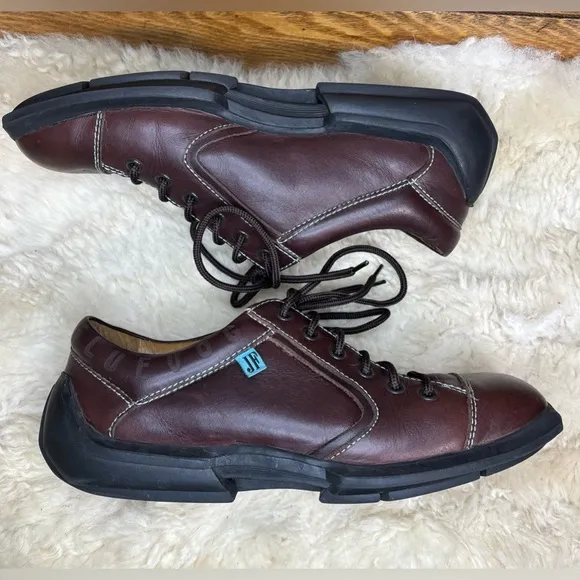 John Fluevog M8/W10 Future Angels Will Brown Leather LaceUp Oxford DISCONTINUED
