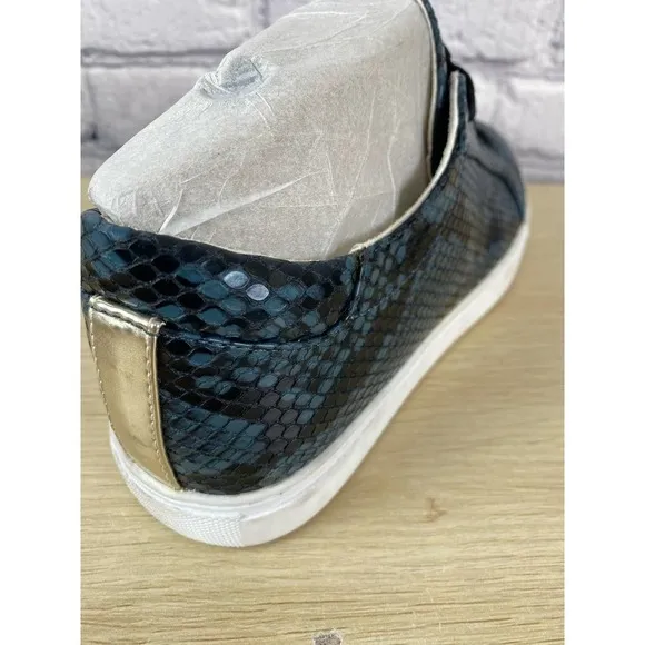 Kenneth Cole Blue Python Snakeskin Sneakers Shoes size 8.5 NWT Animal Print Shoe