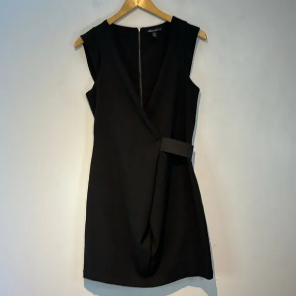 Kenneth Cole New York little black dress with elastic waist detail size medium