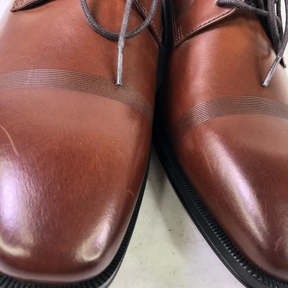 Kenneth Cole Reaction Pure Hearted Brown Leather Oxford Dress Shoes Size 7