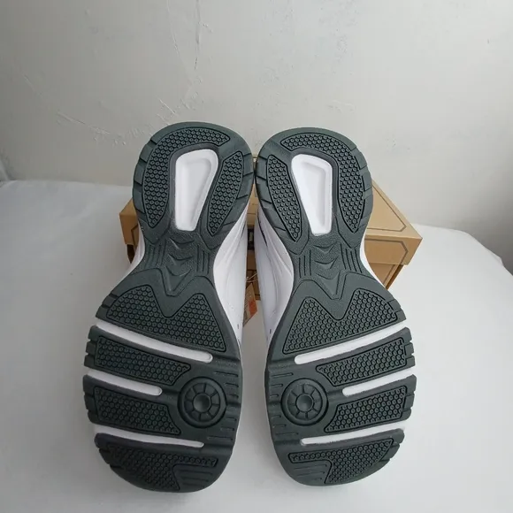 Kirkland signature Athletic men's‎ shoes