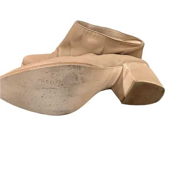 L D Tuttle hand sewn leather heeled slides in a size 40 or 9 soft lt tan color