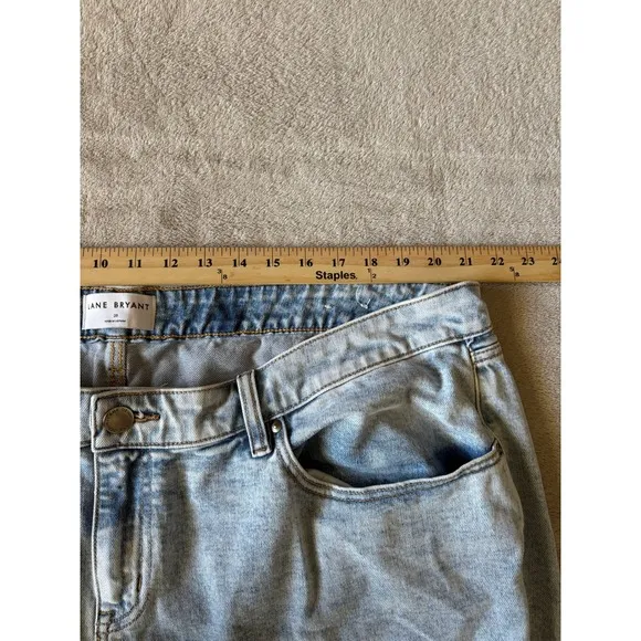 Lane Bryant Size 20 Denim Cropped Wide Leg Ripped Jeans Light Wash Plus