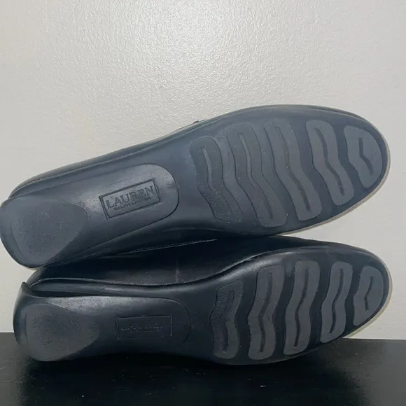 Lauren Ralph Lauren Christiana Black Leather Loafers. Size 8.  Rubber Soles.