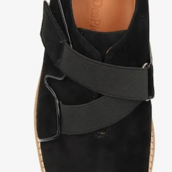 LE’Amour Des Pieds/ YOCCO/ NWOT OR BOX/ size  7.5/ Black Never worn !