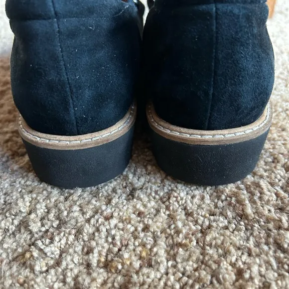 LE’Amour Des Pieds/ YOCCO/ NWOT OR BOX/ size  7.5/ Black Never worn !