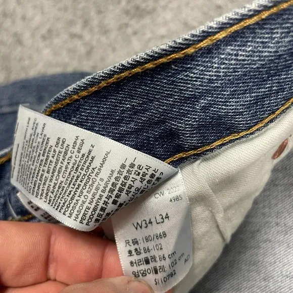 Levis 501 Jeans Mens 34x34 Blue Button Fly Straight Leg Original Denim NWT