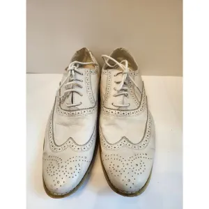Levi's‎ Leather Shoes Men's Size 10 White Leather Oxford Dress Shoes