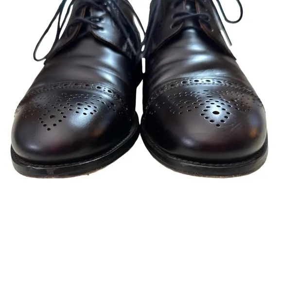 Lorens Men’s Leather Wing Tip Oxford Shoes. Size 41
