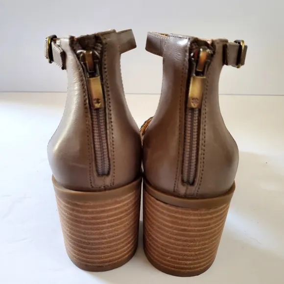 Lucky Brand Women's Tan Heeled Sandals Size 9