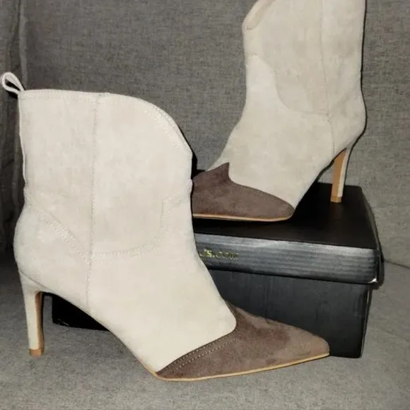 Luglyn Bone Color Block Suede Pointed-Toe Ankle Booties