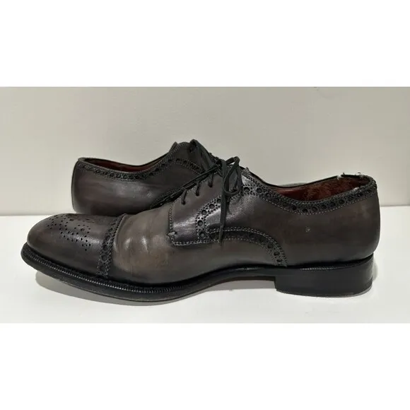 Magnanni men size 11 M lace up shoes cap toe oxford gray leather