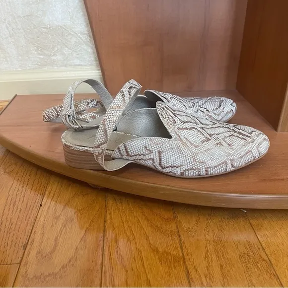 Matisse Women's Half Moon Leather Mule shoes clogs slides beige golden Sz 8.5