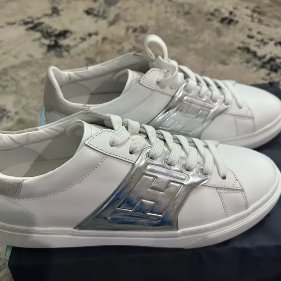 Men’s Faux Hogan Shoes size 8.5 brand new