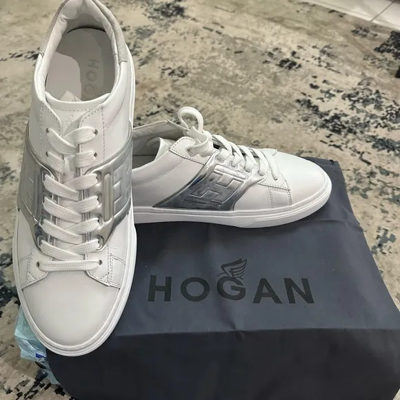 Men’s Faux Hogan Shoes size 8.5 brand new