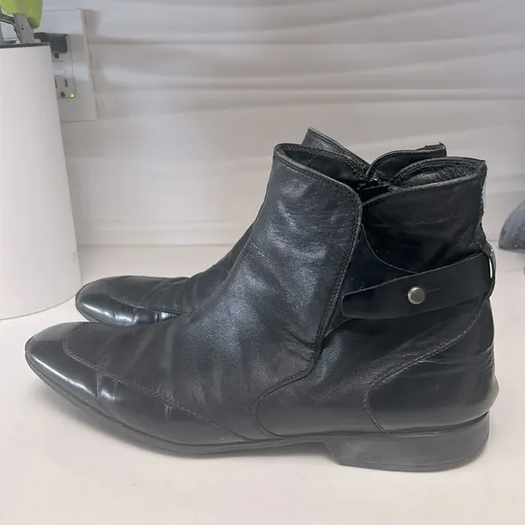 Men’s Hugo Boss Leather shoes, Sz 8.5
