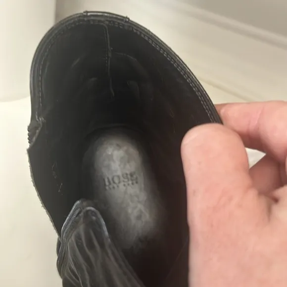Men’s Hugo Boss Leather shoes, Sz 8.5