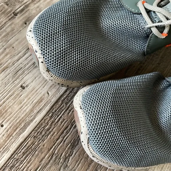 Men’s Sperry 7, Seas 3 Eye Sneaker, Size 9.5