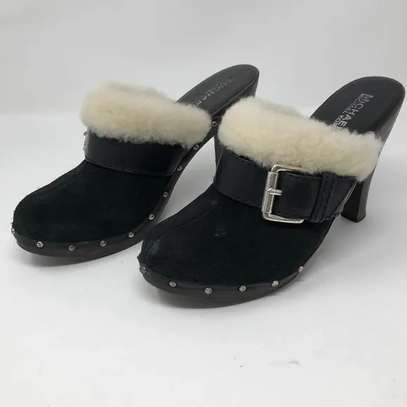 𝅺MICHAEL Kors black suede clogs 8M in box.