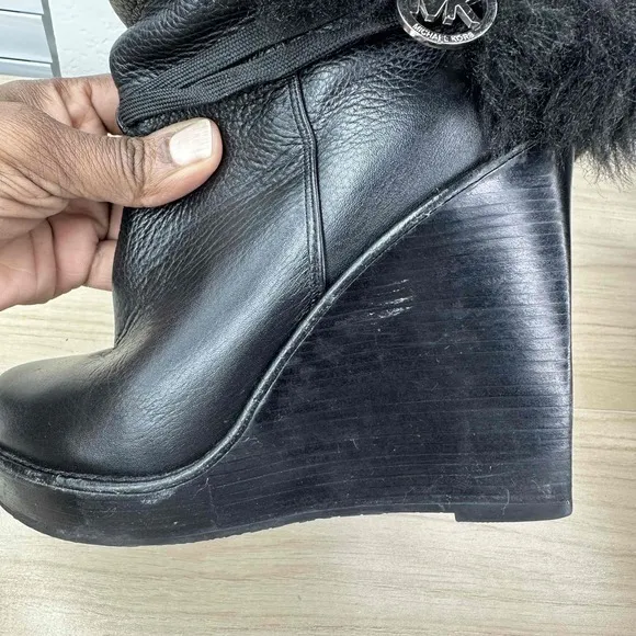 Michael Kors Shoes Women Size 5.5 Black Faux Fur Platform Wedge Goth Ankle Boots