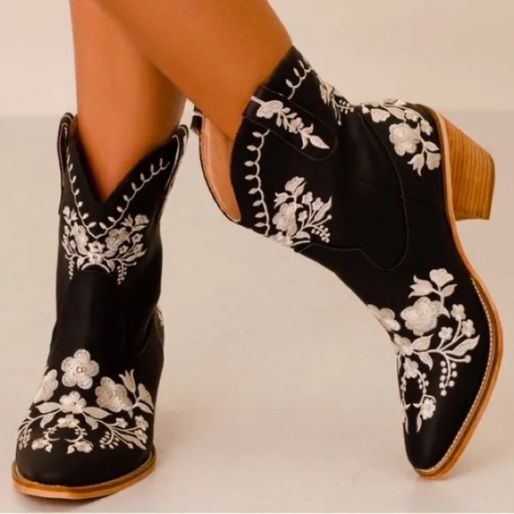 MIIM CAROLINE Black Faux Leather Embroidered Western Heeled Cowboy Boots